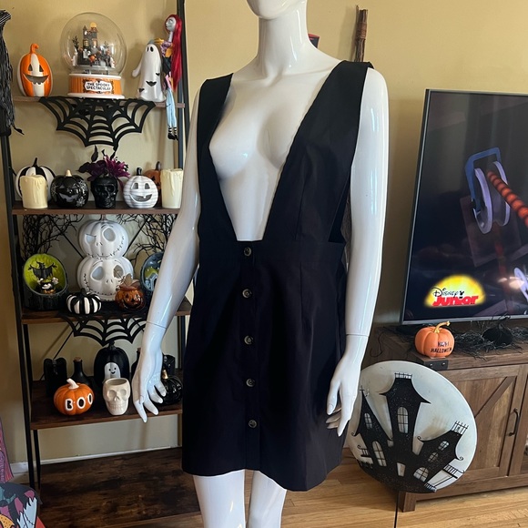 NWOT Boohoo Women’s Overall Style Black Skirt SZ 12 🖤 - Picture 2 of 10